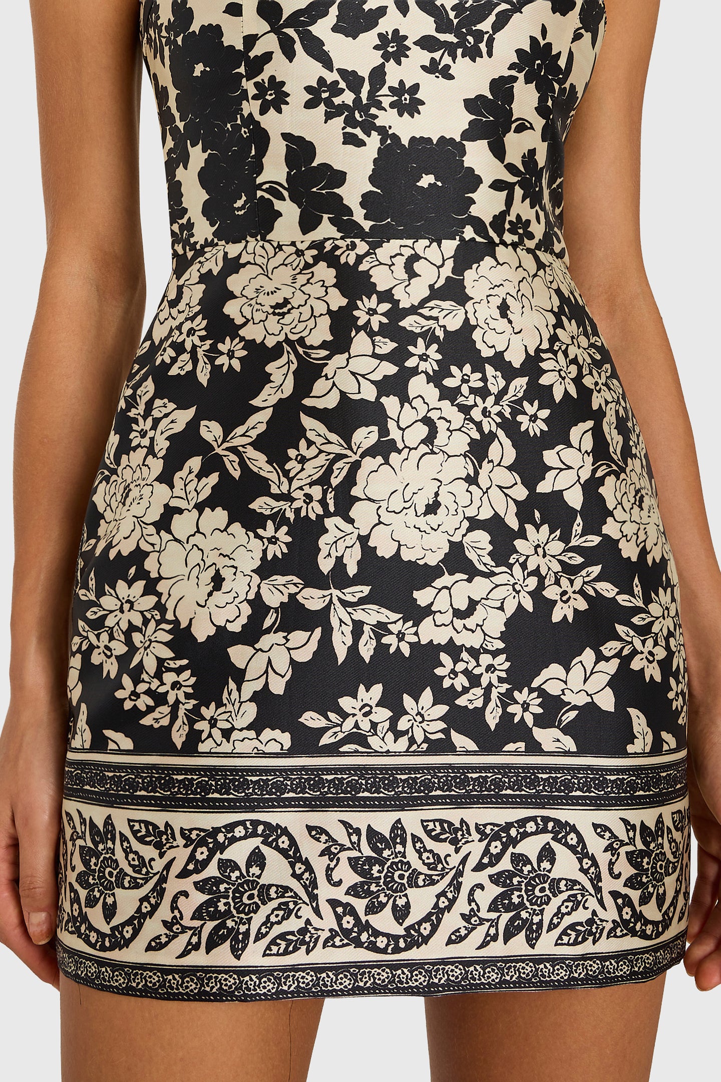 Brianne Dress in Babylon Print View 4