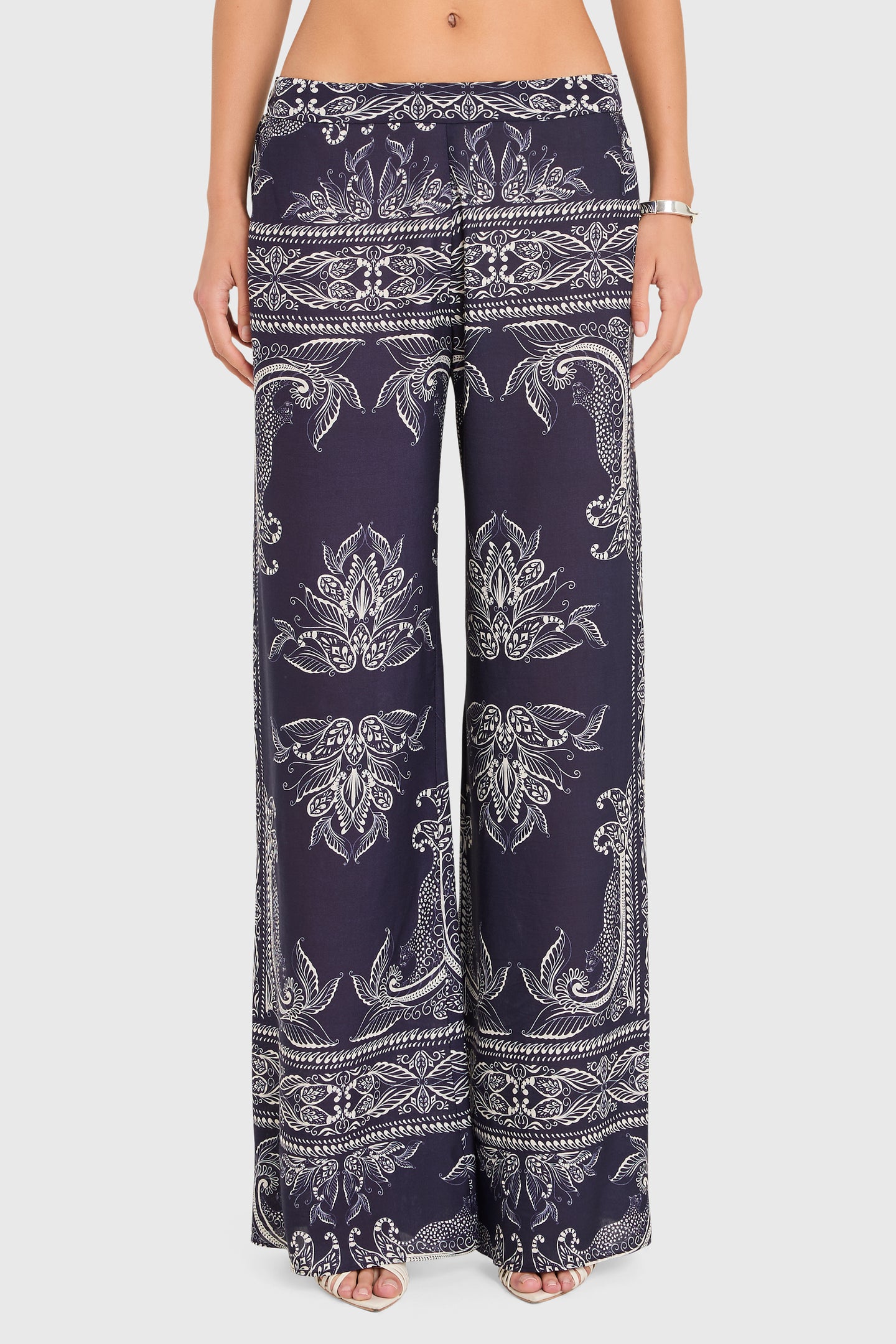 Amanda Uprichard Arielle Pants in Navy - size XL Amanda Uprichard Arielle Pants in Navy - size XL